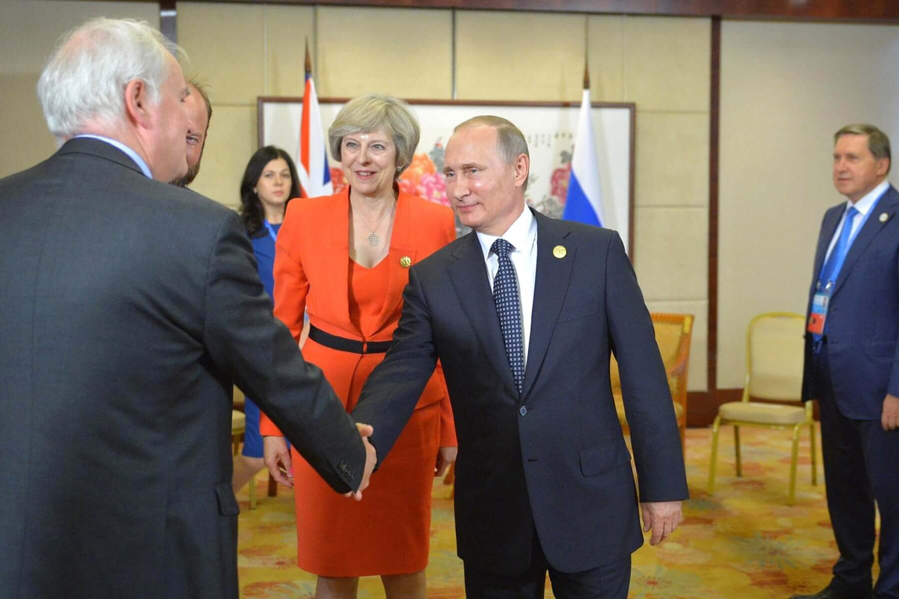 La Russie expulse à son tour 23 diplomates britanniques et ferme le Consulat britannique à St-Pétersbourg