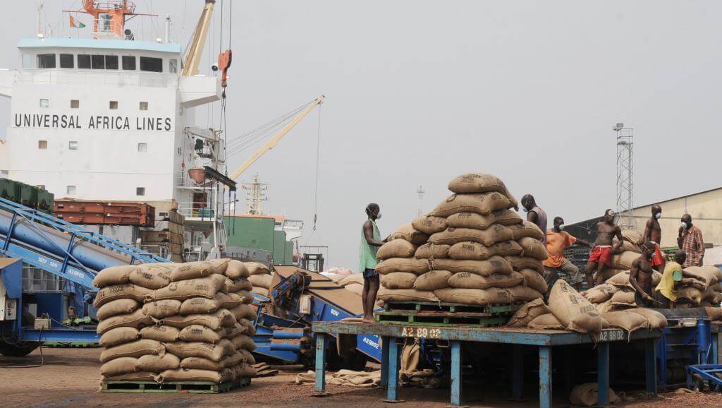 Côte-d'Ivoire: Les arrivées de cacao aux deux ports estimées à 1,15 million  de tonnes début janvier - Connectionivoirienne.net