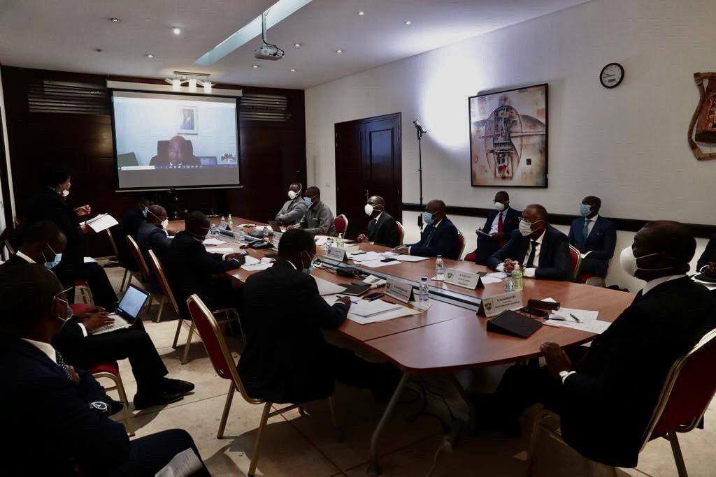 Côte-d’Ivoire: Amadou Gon participe à un (télé)mini-conseil de gouvernement présidé par Hamed Bakayoko