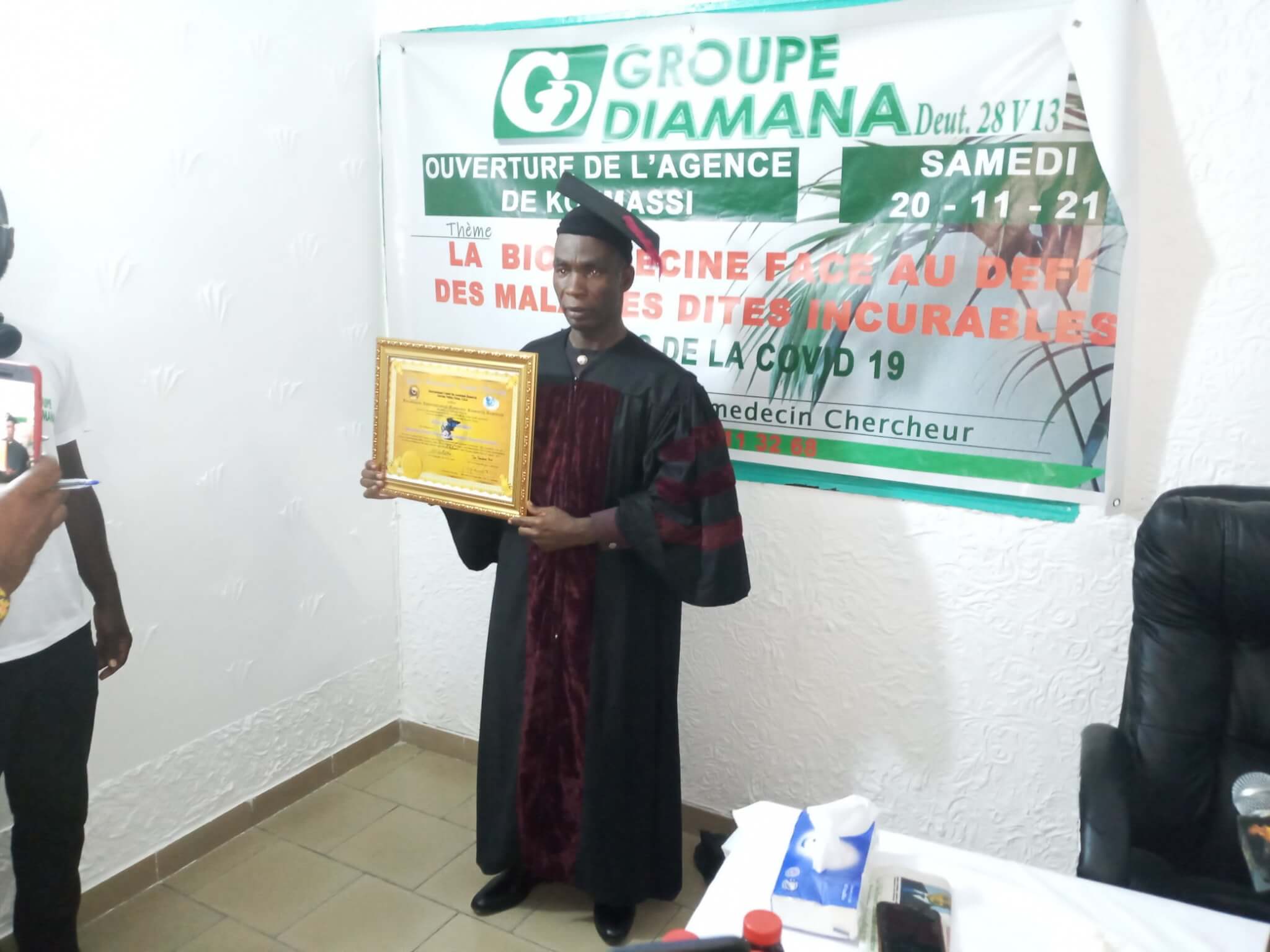 Santé/Côte-d’Ivoire: Le bio-médecin Jean Ives Diamana « fait docteur honoris causa » pour ses travaux