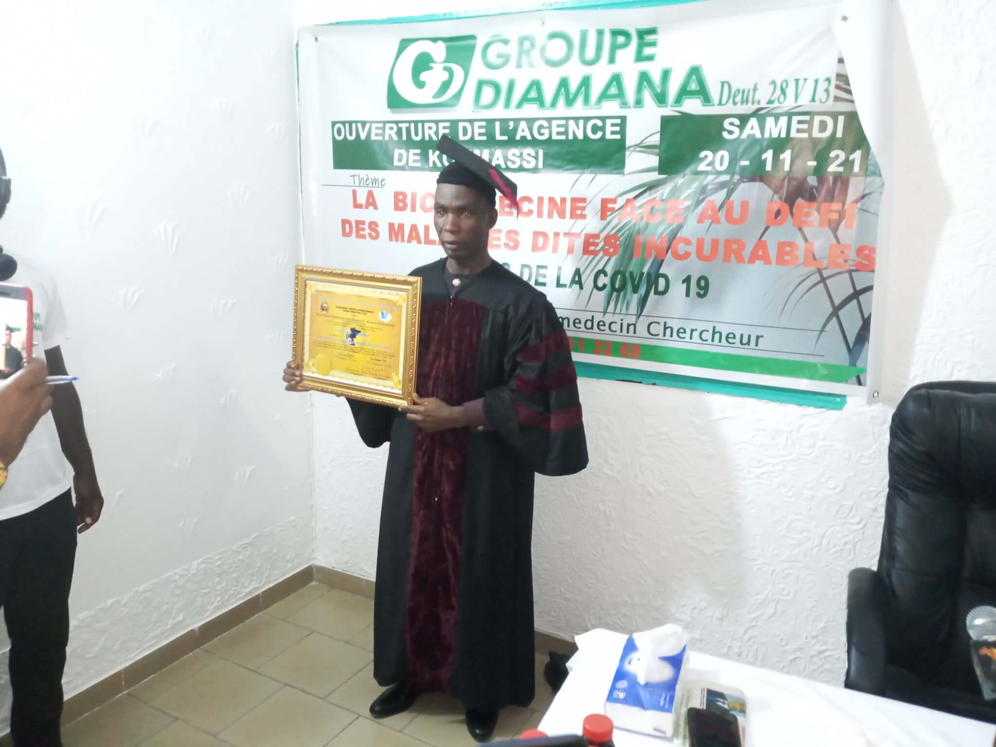 Santé/Côte-d’Ivoire: Le bio-médecin Jean Ives Diamana « fait docteur honoris causa » pour ses travaux