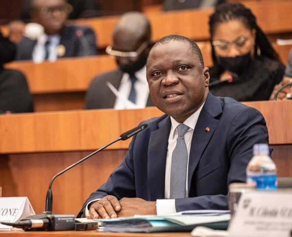 Vidéo-verbalisation, réforme permis de conduire, âges des «France au revoir», Amadou Koné face aux internautes ce jeudi