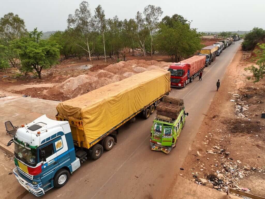 Le coton malien désormais exporté depuis les ports de Nouakchott et de Conakry, des manques à gagner pour Abidjan
