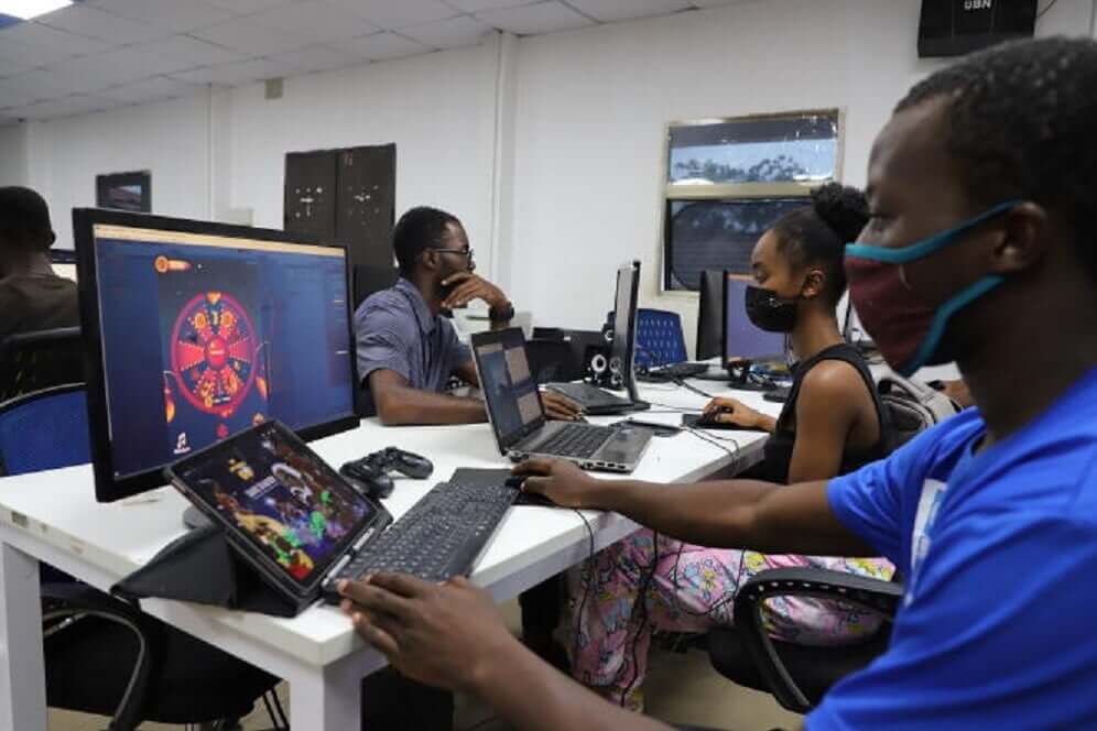 À Abidjan en Côte-d’Ivoire, l’Institut Cerco, pépinière des informaticiens du futur