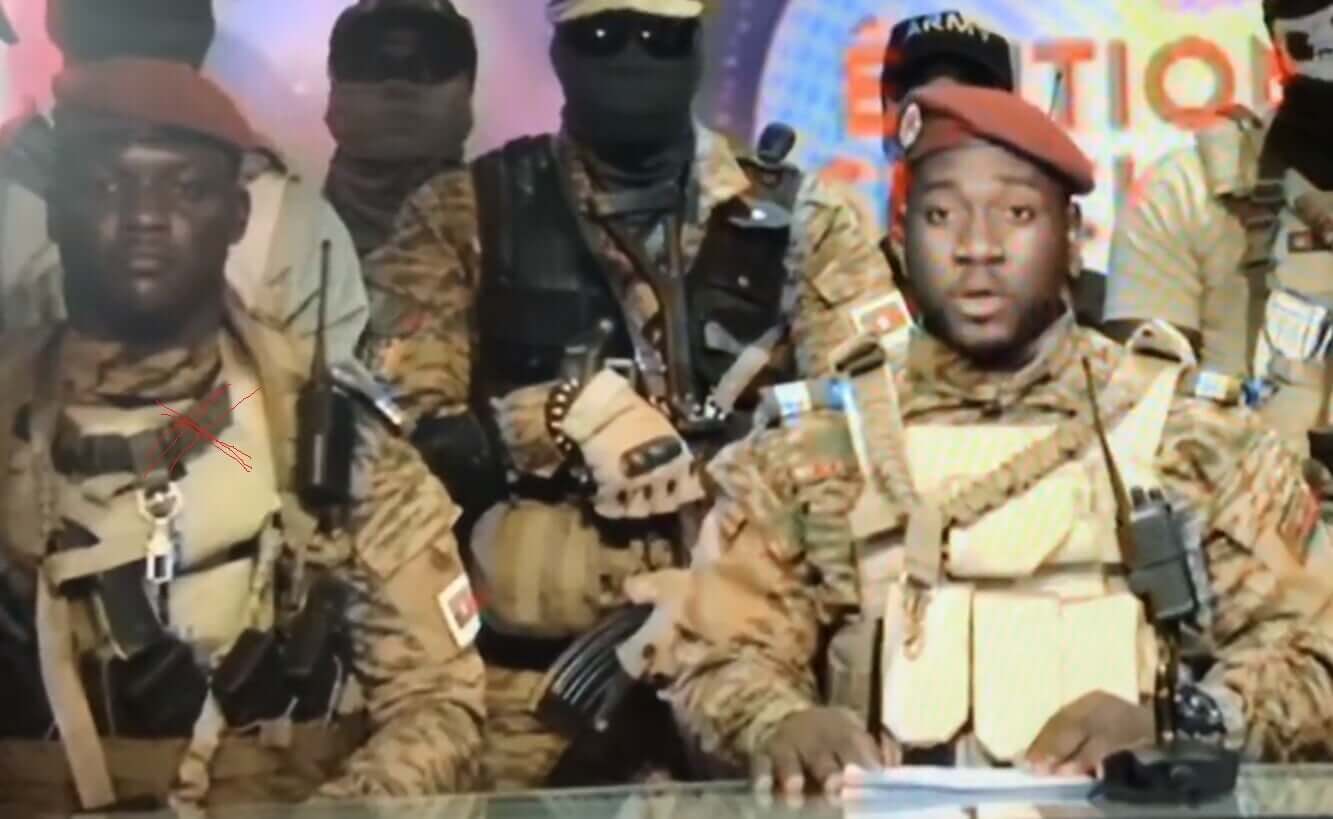 Qui est le capitaine Ibrahim Traoré, trentenaire à la tête des jeunes putschistes au Burkina