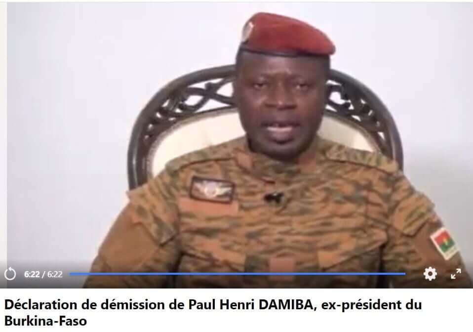 La vidéo du message de démission de Damiba – 2 morts et 9 blessés, les 7 garanties qu’il a exigées et obtenues