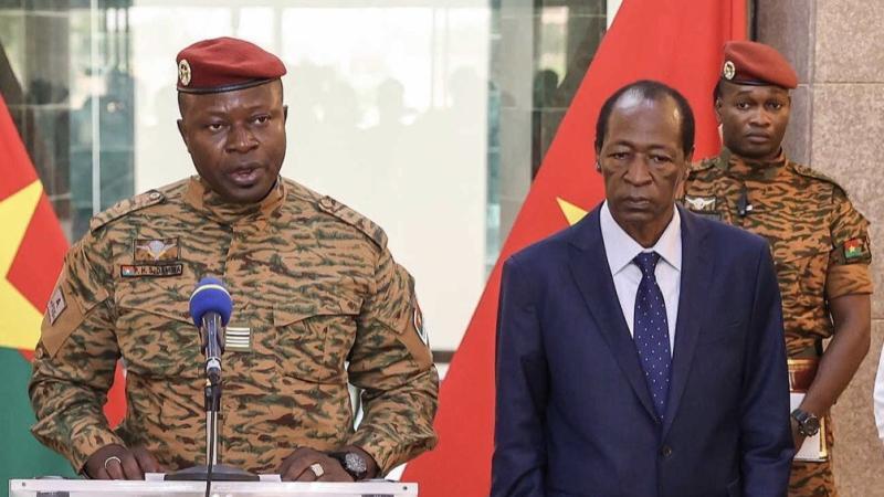 Démission forcée: Sandaogo Damiba rend les armes, la catastrophe évitée au Burkina-Faso