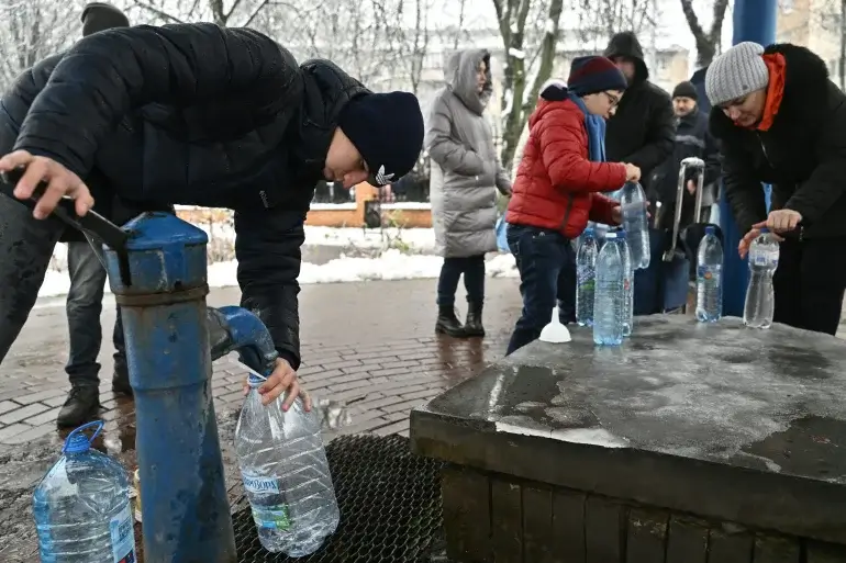 Les frappes massives de la Russie ont fini par plonger l’Ukraine dans l’obscurité et le froid